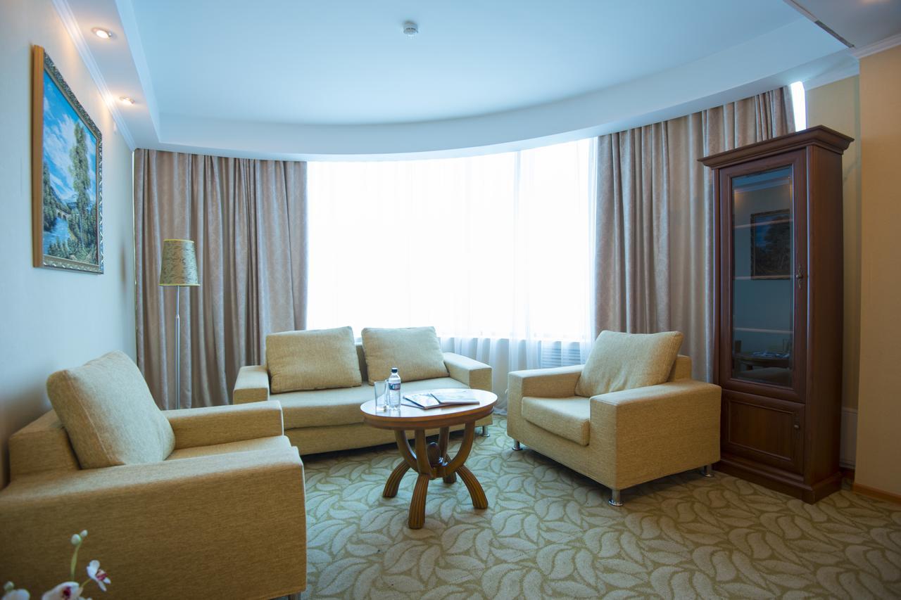 Akbulak Hotel Astana Extérieur photo